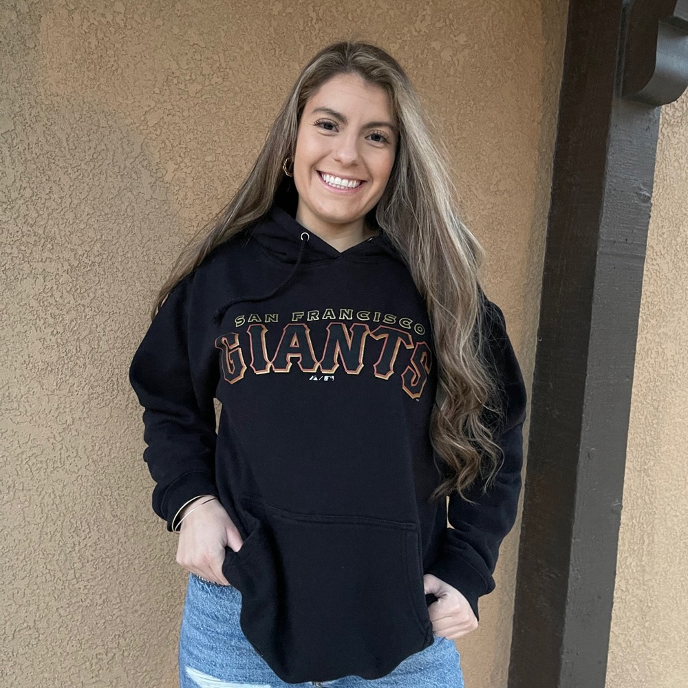 Black Giants pullover